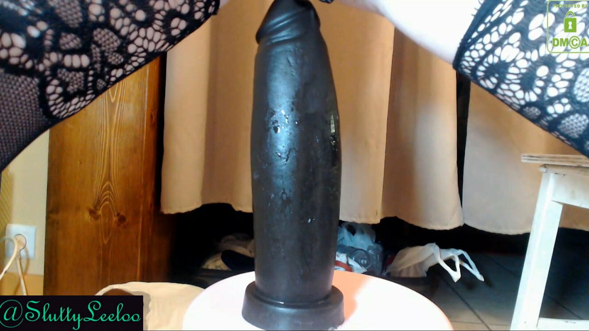 MrHankey’s BOSSHOGG XL in Gaping Asshole & Pussyhole